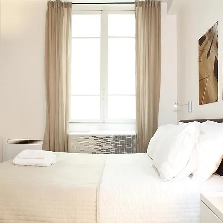 Private Apartment - Centre Pompidou - Marais Apartman